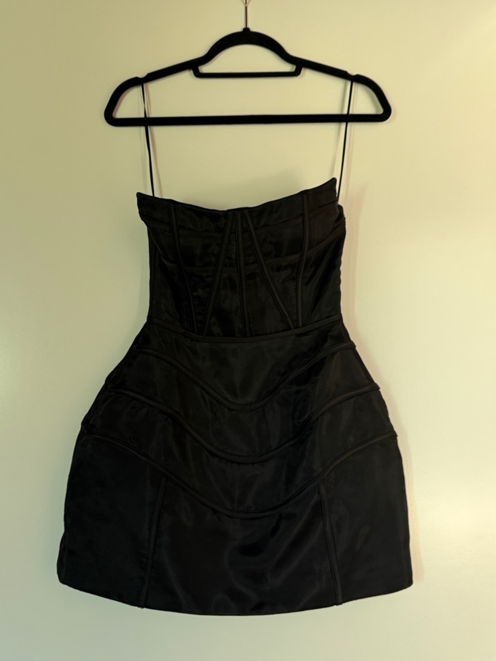 Heiress Beverly Hills Black Wavy Strapless Corset A-Line Mini Dress - Picture 3 of 6